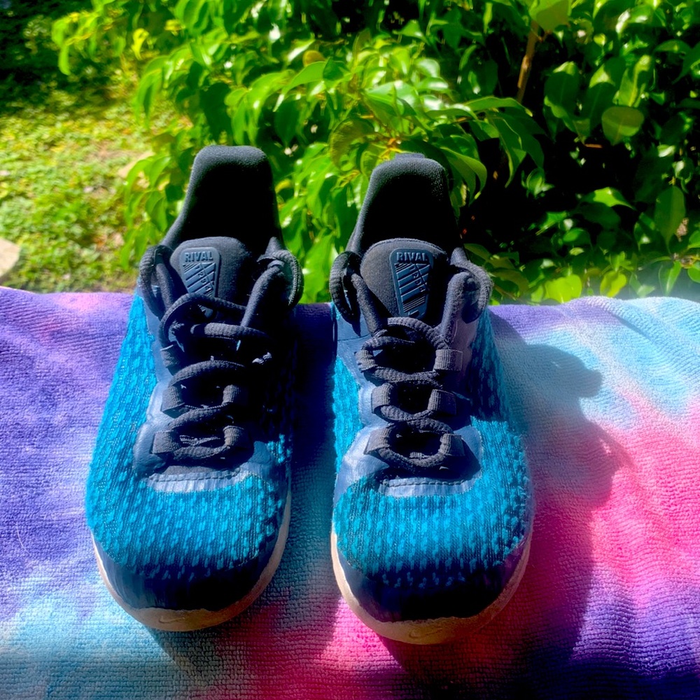 Nike boys shoes